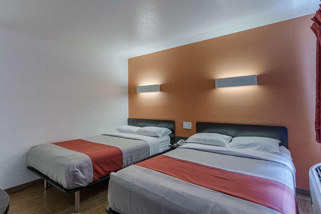 Motel 6-Oshkosh, Wi Room photo